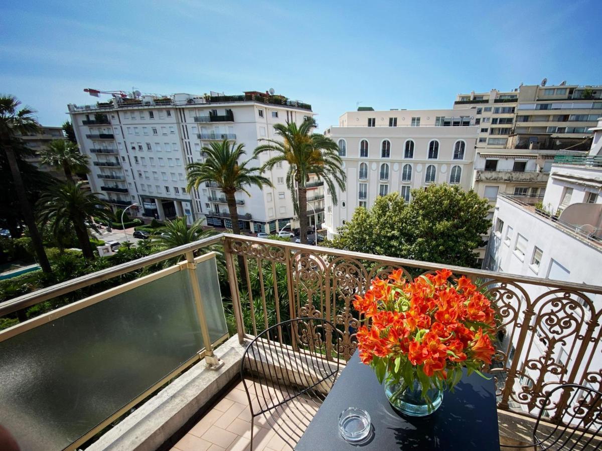 Hotel Moliere Cannes Exteriör bild